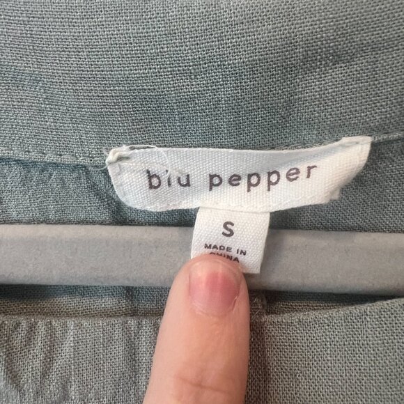 Vici two piece crop top and maxi skirt set - Picture 5 of 6